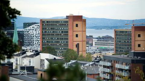 Eiendomsutvikleren Veidekke regner med at boligprisene i Oslo vil falle med 10 prosent fra april til utgangen av året.