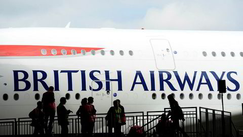 IAG-eide British Airways er blant flyselskapene i det transatlantiske luftfartssamarbeidet som nå undersøkes. Her fra Heathrow og BAs dobbeltdekker, Airbuds A380.