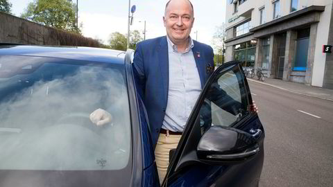 Frps transportpolitiske talsperson Morten Stordalen ønsker å liberalisere regelverket rundt oppkjøring for å korte ned ventetiden for å ta førerkort.