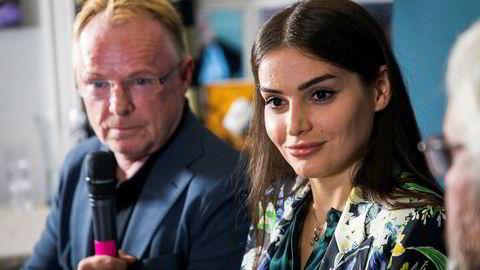 Per Sandbergs kjæreste Bahareh Letnes går kraftig ut mot skribent Mina Ghabel Lunde. Bildet er fra en felles pressekonferanse mellom Letnes og Sandberg etter at Sandberg trakk seg som fiskeriminister.