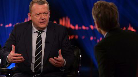 Danmarks statsminister Lars Løkke Rasmussen vil innføre minstelønn. Her på besøk i tv-showet Skavlan.