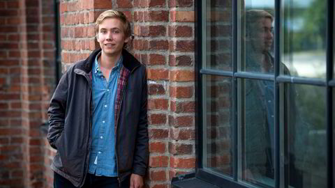 BUNAD PÅ BALL. Haakon Berge Wiken studerer ved universitetet i St Andrews, en skotsk by med få nattklubber. Derfor arrangerer studentene ball i stedet. Foto: Skjalg Bøhmer Vold