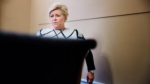 Finansdepartementet og finansminister Siv Jensen vil vurderer å åpne både oljefondet og folktetrygdfondet for investeringer i eiendom og infrastruktur. Foto: Per Thrana