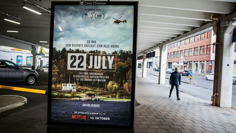 Filmplakaten til Netflix-produserte «22 July» er å finne en rekke steder i Oslo sentrum.