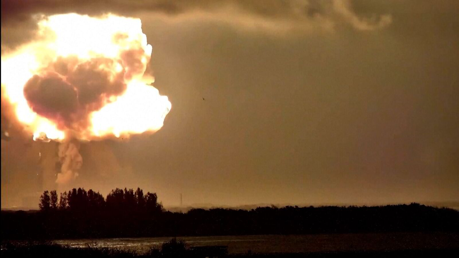 Her eksploderer Bezos-raketten på oppskytingsrampen