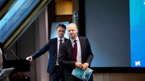 Oljefondets Yngve Slyngstad (til høyre) og Dag Huse la onsdag frem en omfattende rapport om fondets avkastning og risiko. Foto: