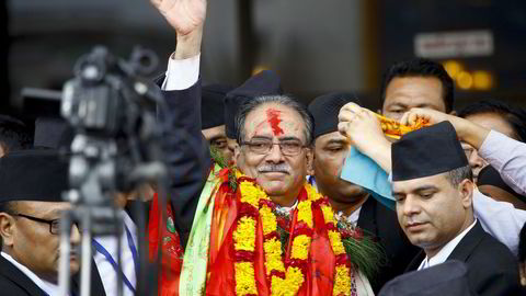Nepals nye statsminister Pushpa Kamal Dahal, her avbildet i den nepalesiske hovedstaden kathmandu etter at han ble valgt. Foto: AP Photo/Bikram Rai/NTB Scanpix