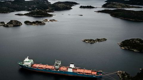 Økokrim har siktet eierne og de tidligere eierne av skipet Harrier, som forlot Norge forrige uke etter mer enn et år i Spindsfjorden.