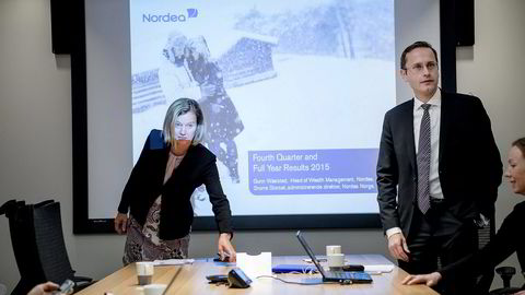 Avtroppende konserndirektør Gunn Wærsted og Påtroppende konserndirektør og Norge-sjef Snorre Storset presenterer tallene for 4.kvarta. Foto: Mikaela Berg