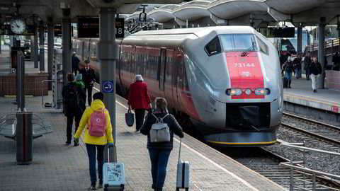 Folk vil sove på toget når det er natt, og da holder det ikke med 20 sovevogner totalt i hele Norge, mener Aktivist-halvtimen.