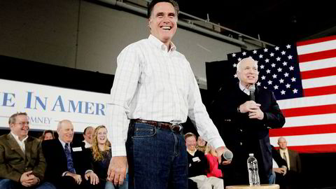 Daværende guvernør Mitt Romney fikk full støtte av senator John McCain da han stilte som presidentkandidat her i 2012. Nå kan Romney overta McCains rolle som republikansk korrektiv til president Donald Trump.