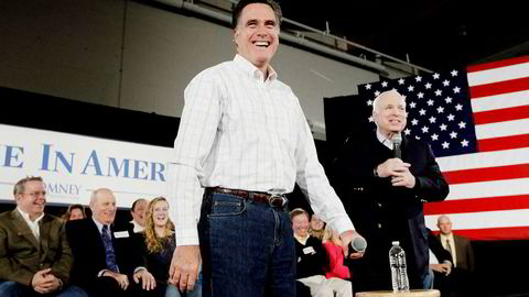 Daværende guvernør Mitt Romney fikk full støtte av senator John McCain da han stilte som presidentkandidat her i 2012. Nå kan Romney overta McCains rolle som republikansk korrektiv til president Donald Trump.