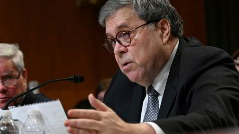 Den amerikanske justisministeren William Barr holdt torsdag pressekonferanse om spesialetterforsker Muellers rapport. Han har møtt massiv kritikk fra demokratene fordi han gjorde dette før Kongressen selv mottok rapporten.