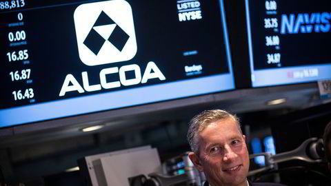 Alcoa-sjef Klaus Kleinfled, her på New York Stock Exchange i USA. Foto: