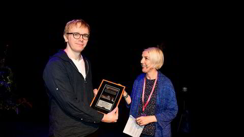 Markus Tobiassen fra DN ble tildelt en pris for sitt arbeid med Tidal-avsløringene av Helen Smith fra Impala.