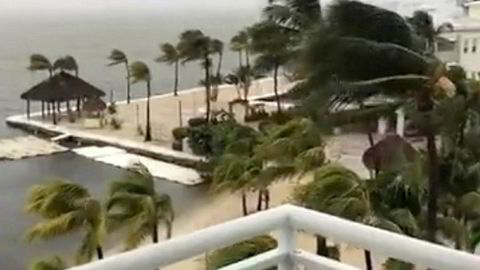 Stormen Irma slo søndag inn over Florida Keys. Her fra Key Largo. Stormen beveger seg nordover langs vestkysten av Florida.