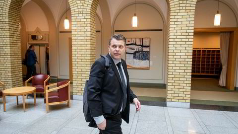 Vedtaket om justisminister Jøran Kallmyrs au pair er blitt omgjort. Her er Kallmyr i Vandrehallen på Stortinget.