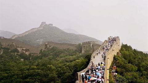 PÅ TOPP. Øverst på listen over reisemål for alle kinesere er Den kinesiske mur. Heldigvis er veien dit kort fra de fleste millionbyer i Kina, skriver Tonje Kjellevold. Begge foto: Tonje Kjellevold