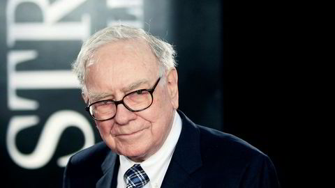 Warren Buffett sitter litt på gjerdet om dagen.