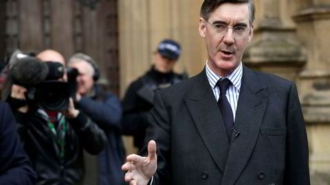 Brexitforkjemper Jacob Rees-Mogg vil nå stemme for statsministerens avtale, av frykt for at hele brexit blir avlyst.