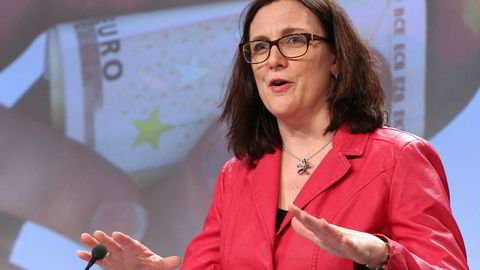 EUs handelskommissær Cecilia Malmström ber USA samarbeide i stedet for å drive aggressiv handelspolitikk som truer verdenshandelen.