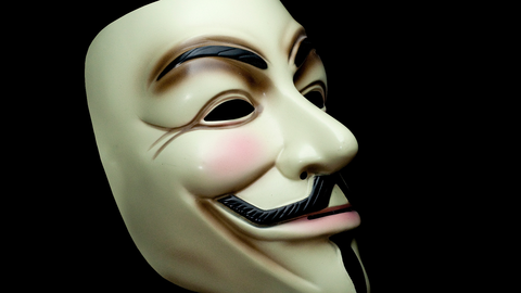 Slike Guy Fawkes-masker er det internasjonale symbolet til hackergruppen Anonymous. Illustrasjonsfoto: Jacopo Werther/Wikimedia Commons