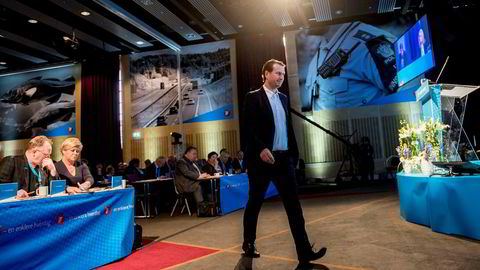 Parlamentarisk nestleder Helge André Njåstad i Frp sier den siste tiden med prosesser og spill rundt regjeringsforhandlingene ikke har vært positivt for Frp.