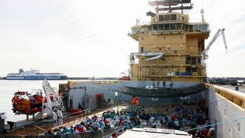 Det norske skipet Siem Pilot har reddet rundt 10.000 menneske opp fra Middelhavet siden det ble satt inn i EUs redningsaksjon i sommer. Her ser vi et bilde fra juli da skipet i to døgn hadde 451 migranter om bord. Foto: Kripos /