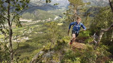 Stisans. Konsentrert og med målrettet blikk farer Kalle Simm effektivt gjennom terrenget.