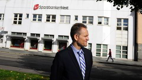 KUTTER. Sparebanken Vest-sjef Jan Erik Kjerpeseth legger ned en rekke filialer i distriktene rundt Bergen, og i Sunnhordaland og Hardanger. Foto: