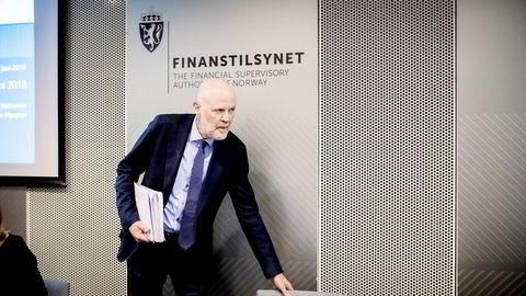 Finanstilsynets direktør Morten Baltzersen er bekymret for at tilsynet skal bli et klimapolitisk organ. Han kan hente inspirasjon fra Bank of England og Oljefondet.