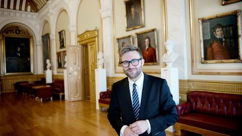 Høyres Stefan Heggelund langer ut mot Aps tiltakspakke for å få unge ledige i arbeid.