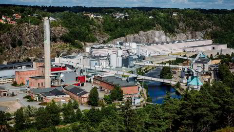 Norske skog Saugbrugs i Halden. Treforedlingsindustrien er blant vinnerne av en svak krone, ifølge direktør Knut E. Sunde i Norsk Industri.