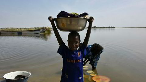 Det er en stor humanitær krisen rundt den afrikanske Tsjad-sjøen.
