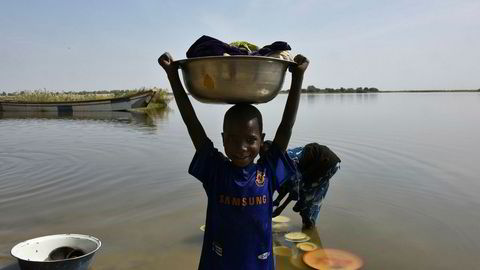 Det er en stor humanitær krisen rundt den afrikanske Tsjad-sjøen.