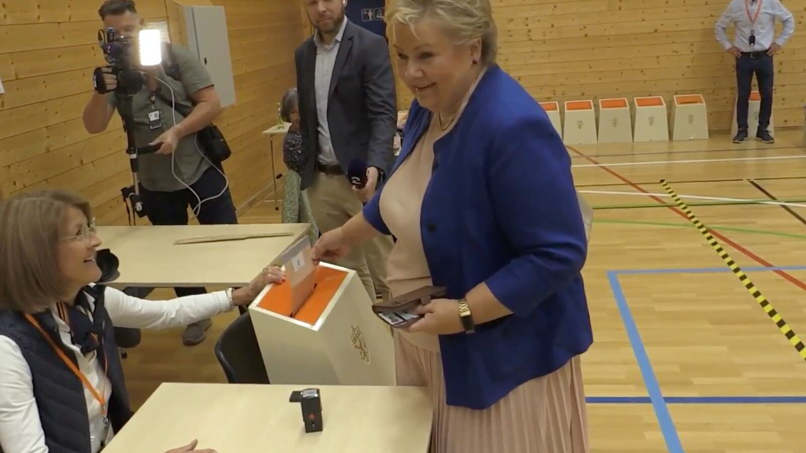 Dette gjør Erna Solberg garantert ikke på valgnatten
