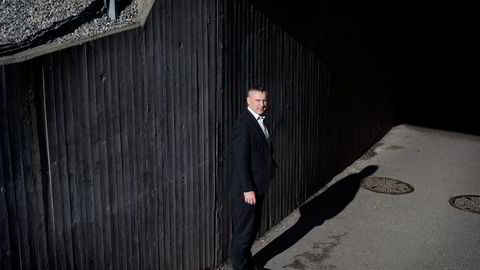 Sven Ombudstvedt, styreleder i Phosagro og tidligere direktør i Yara, mener Yara har bestukket to av direktørene i selskapet for å få redusert pris på råvarer. Foto: Elin Høyland