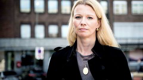 Kari Due-Andresen, sjeføkonom i Handelsbanken, mener tallene viser at oljeinvesteringene skyves på.