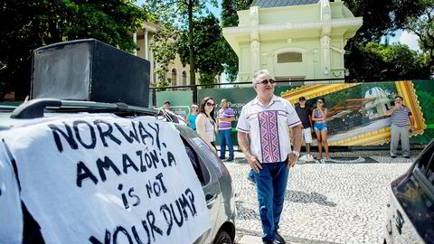 Medlem i den brasilianske kongressen, Edmilson Rodrigues, har vært med på kongressens granskning av Hydro. Her fotografert under en demonstrasjon mot Hydro i Belém i delstaten i Pará i april.