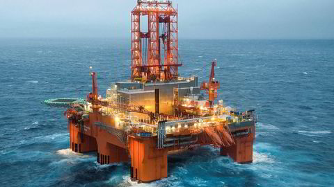 Her er den halvt nedsenkbare boreriggen "West Phoenix" til Seadrill.