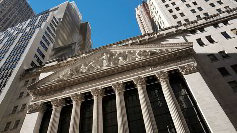 Amerikanske aksjer stiger mandag. Bildet er av New York Stock Exchange i bydelen Manhattan i New York.