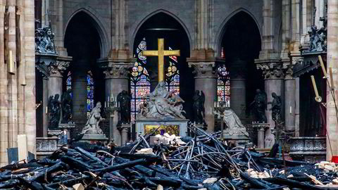 Det stilles spørsmål ved om det finnes nok kvalifiserte fagfolk i verden til å gjenoppbygge Notre-Dame slik den var før brannen.