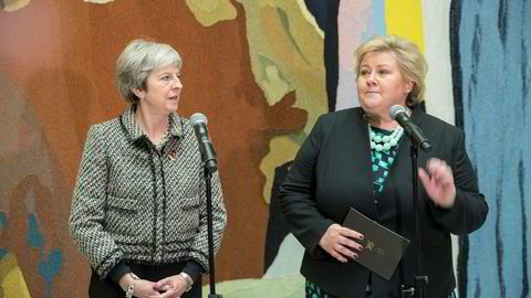 Statsminister Erna Solberg og statsminister Theresa May (Storbritannia) ankommer Stortinget.