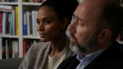 Trond Giske og Haddy N'jie i intervjuet med programmet Vårt Lille Land på TV 2.