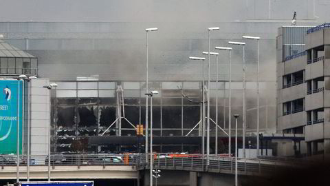 14 mennesker mistet livet og 81 ble skadet i tirsdagens selvmordsangrep på den internasjonale flyplassen Zaventem i Brussel. Foto: Michel Spingler/AP/NTB Scanpix