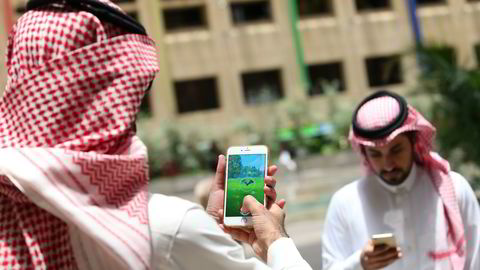 Saudi-arabere spiller Pokemon Go i hovedstaden Riyadh. Foto: