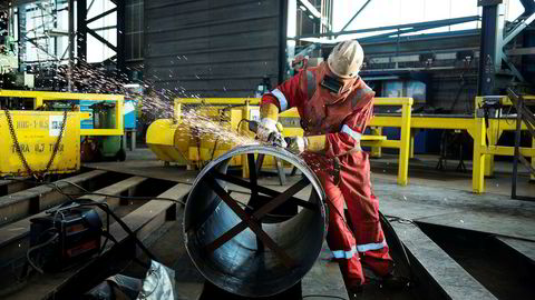 På Rosenberg verft er de i gang med utbyggingen til Johan Sverdrup-feltet. Arctic legger til Aker BP i porteføljen. Selskapet har eierandel i blant annet Johan Sverdrup-feltet.