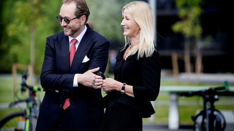 Kjell Inge Røkke og Anne Grete Eidsvig under åpningen av Skandinavias største skulpturpark i det nye Akerkvartalet på Fornebu sommeren 2016.