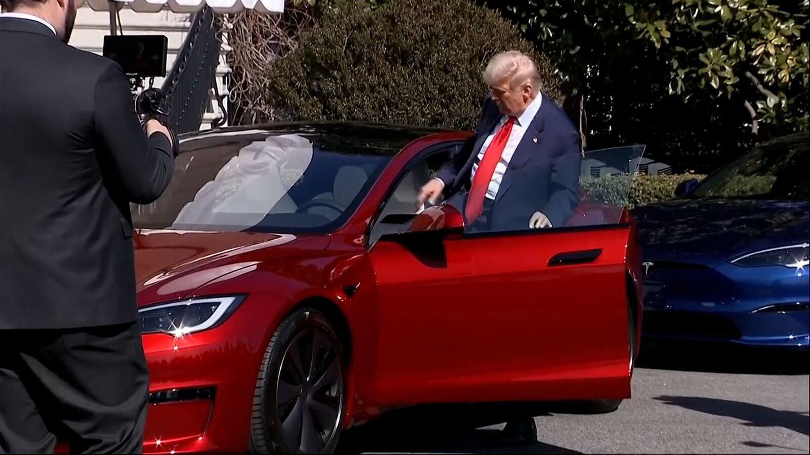 Trumps promo-stunt: – Prøvde å få mer penger ned i lommene til Musk
