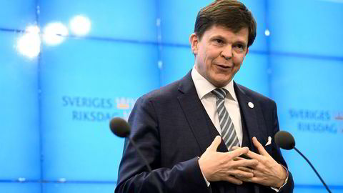 To statsministerkandidater har mislykkes i å danne regjering i Sverige. Nå tar talman Andreas Norlén styringen selv. .